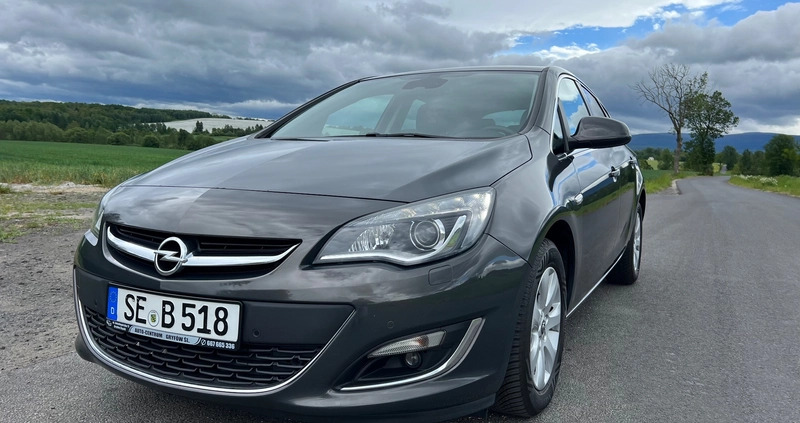 Opel Astra cena 34900 przebieg: 149000, rok produkcji 2014 z Stoczek Łukowski małe 379